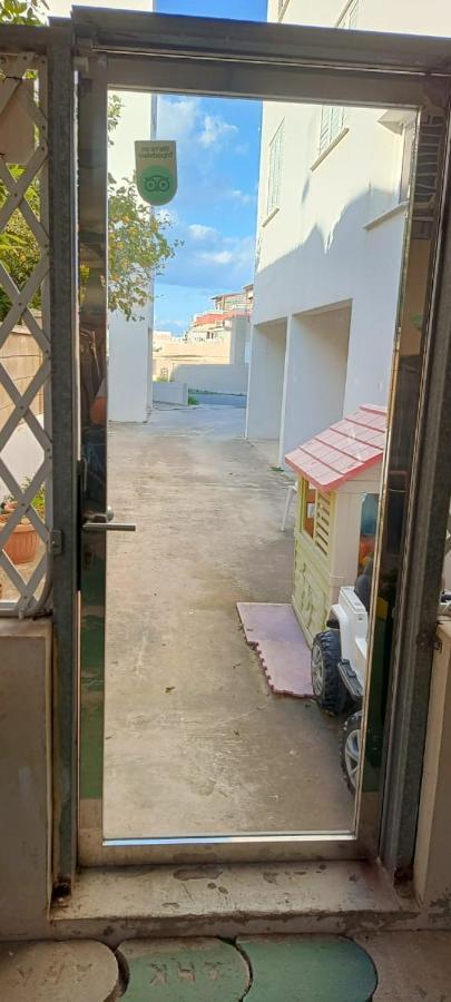 Kapary Apartment Paralimni Exterior photo